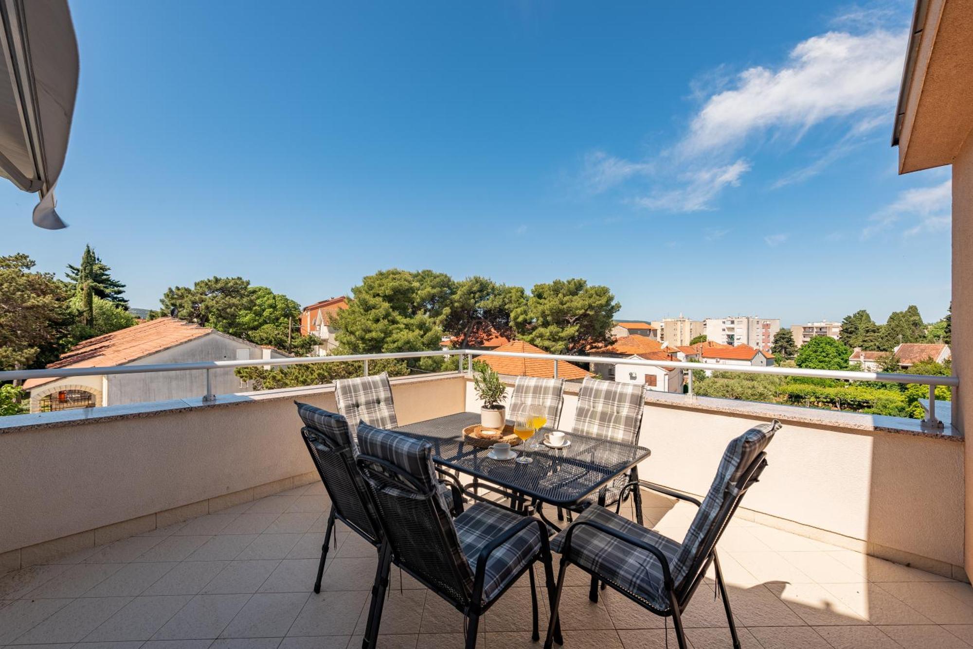 Apartments L&D Biograd Na Moru Exterior foto